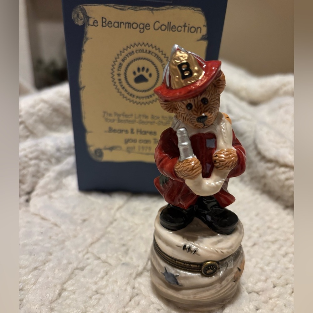 Boyd’s Bears Le Bearmoge Elliot.. The Hero Firefighter. 1st Edition